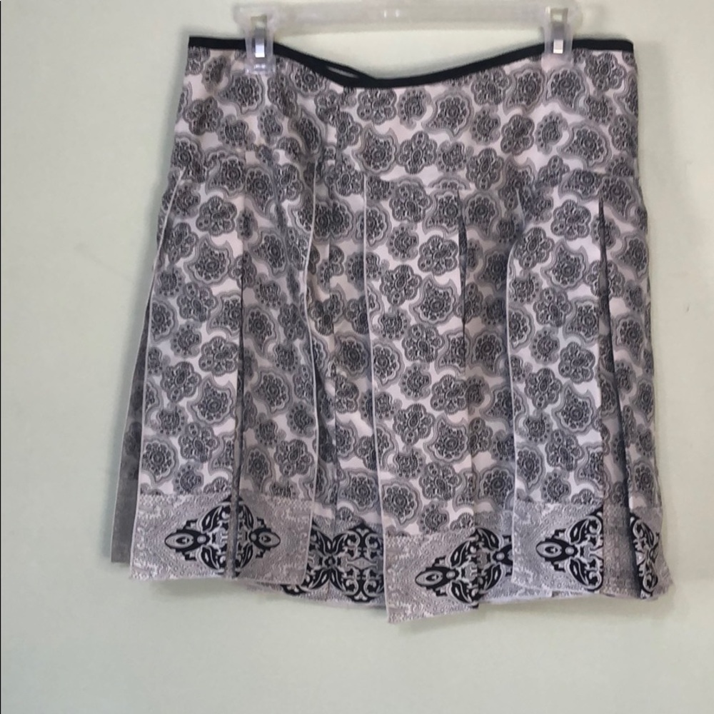 White House black market Pleated-mini skirt